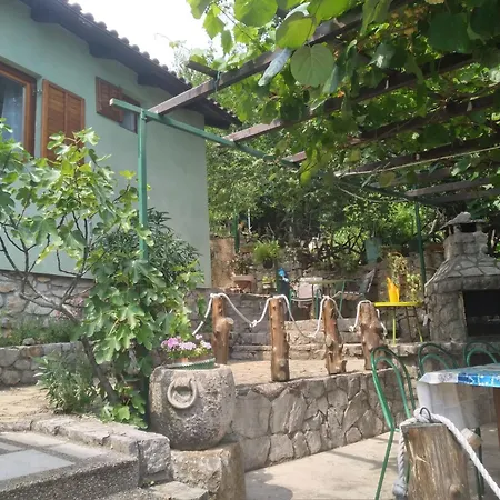 By Interhome Οπατία